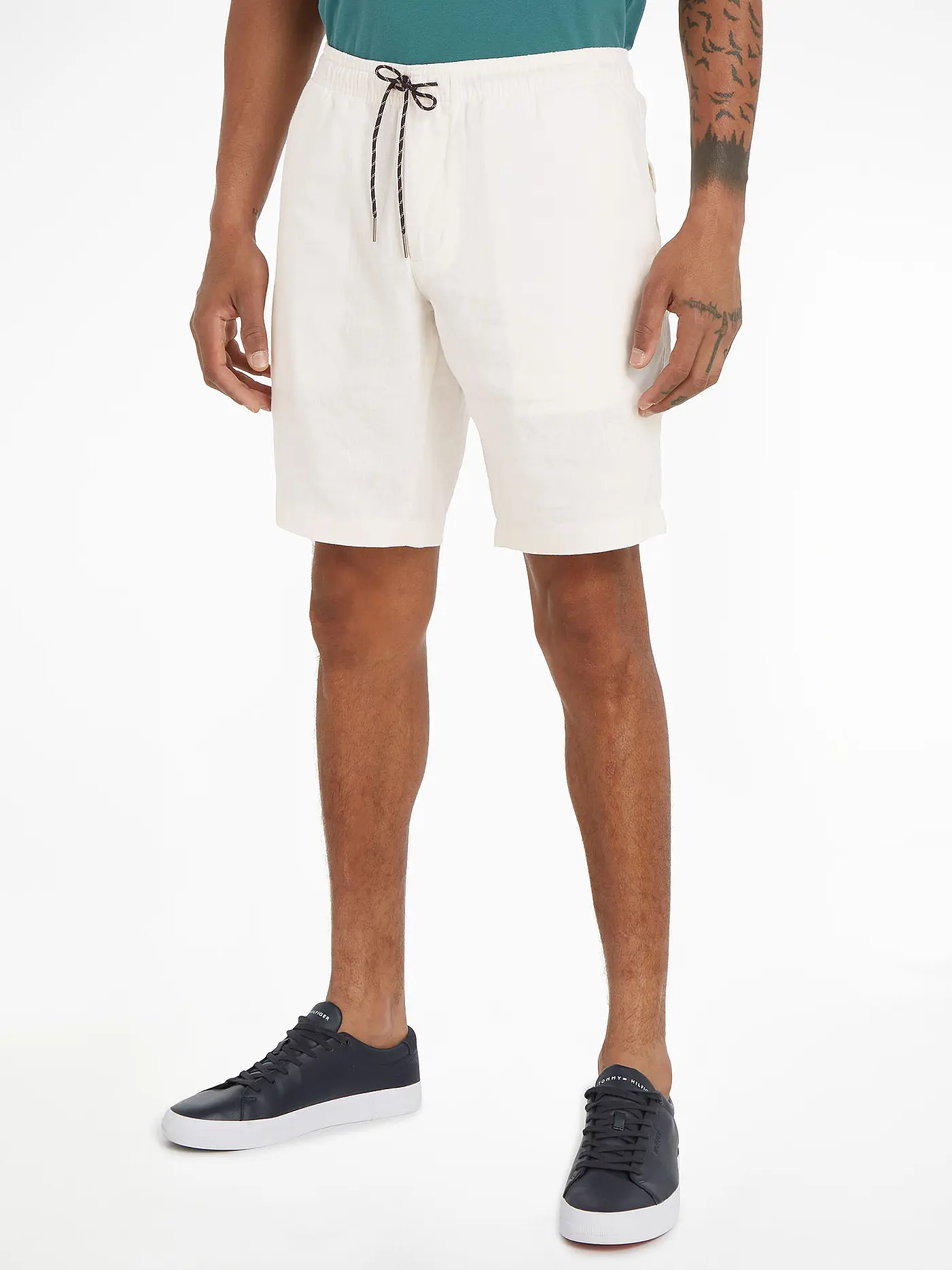 TOMMY HILFIGER | Shorts | weiss